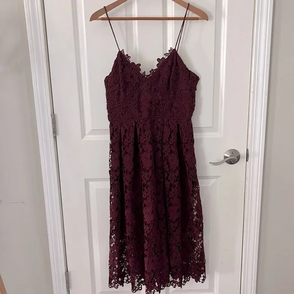 Anthropologie Dress Donna Morgan Renata Lace dress size 12 burgundy - Picture 3 of 11